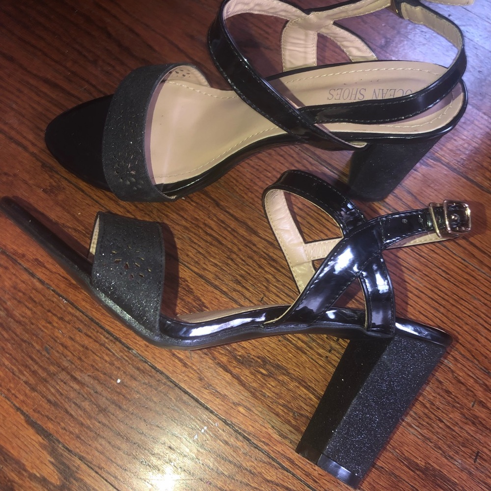 Sparkly black heals
